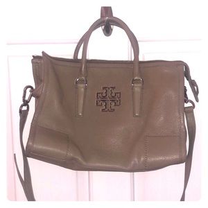 Auth. Tory Burch Crossbody - Taupe/Gray